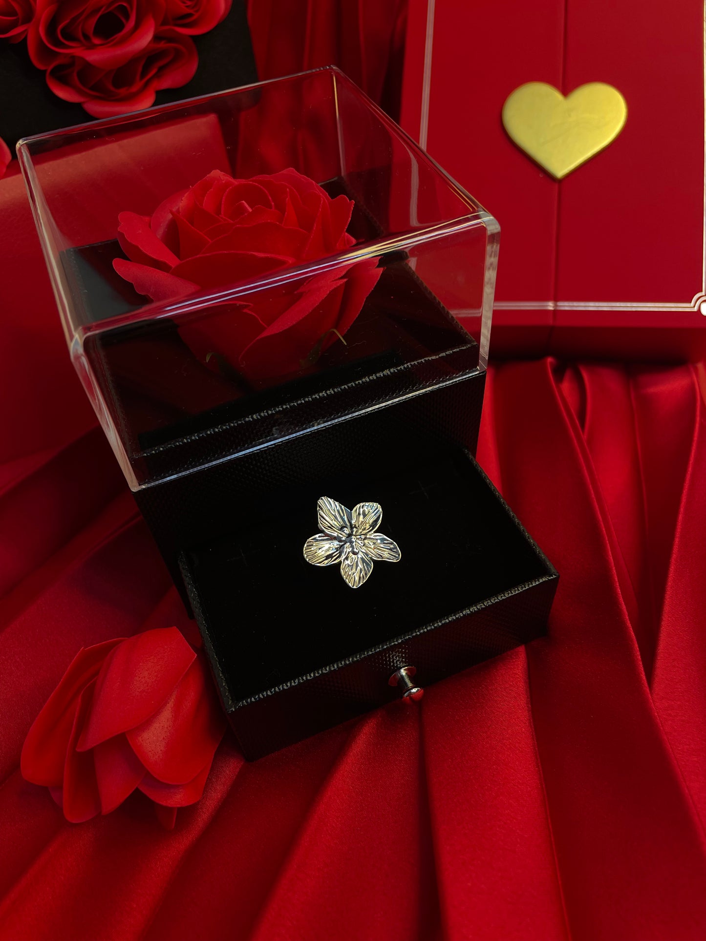 Anello Flower